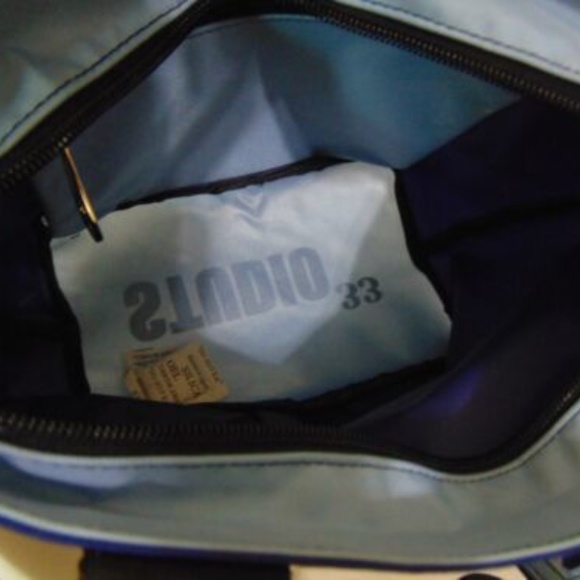 Studio 33 Small Navy/Light Blue Nylon Tote - Picture 7 of 8